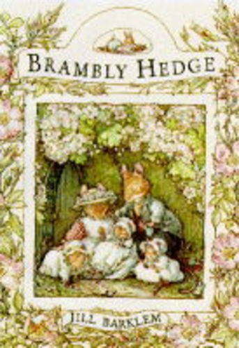 Book "Brambly Hedge" Slipcase free