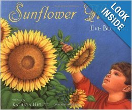 Book Sunflower House free