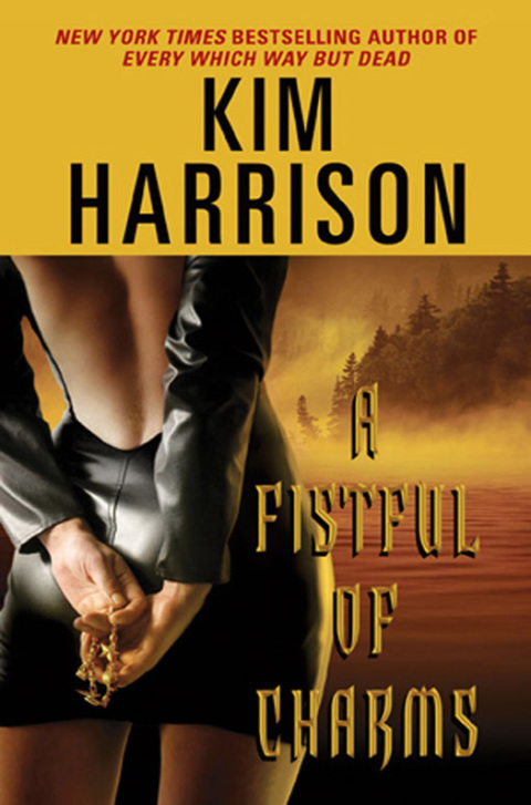 Book A Fistful of Charms (The Hollows, Book 4) free